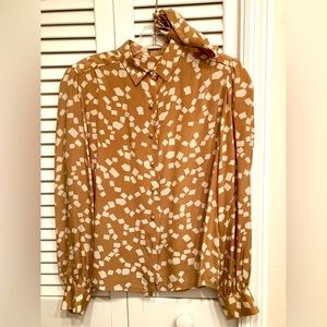 David Hayes Silk blouse Size 10. Vintage 1990’s comes with matching scarf/tie